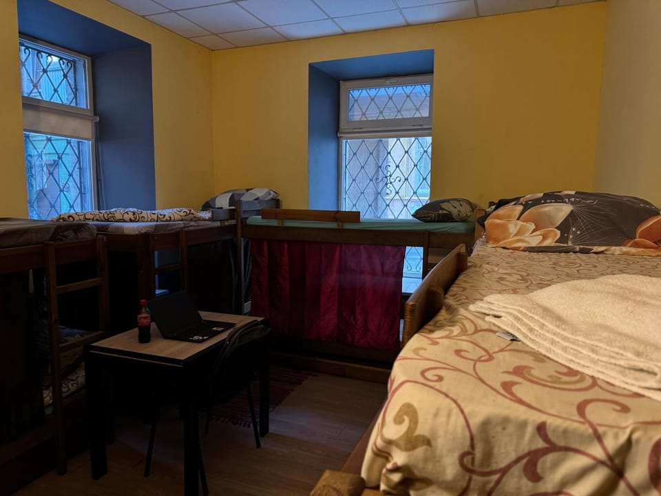Хостел Арарат Саксаганського 131 Hostel Saksahanskogo 131 Hostel in Kiev City - Kyiv