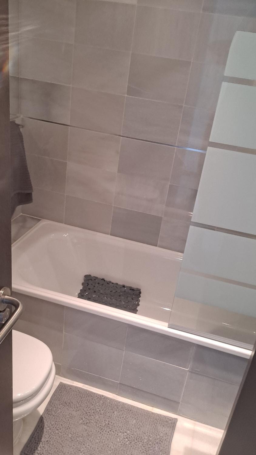 Bathroom, Bath