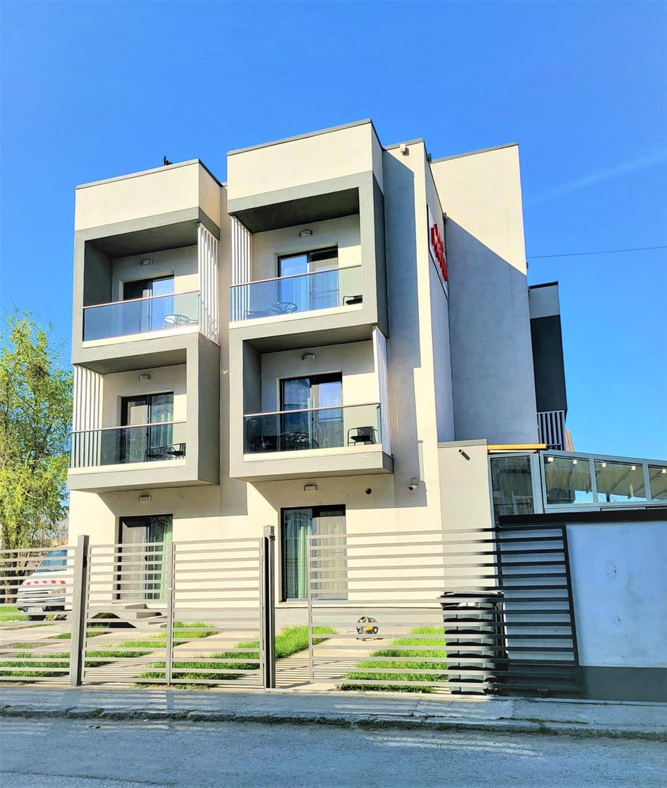 Property building, Facade/entrance