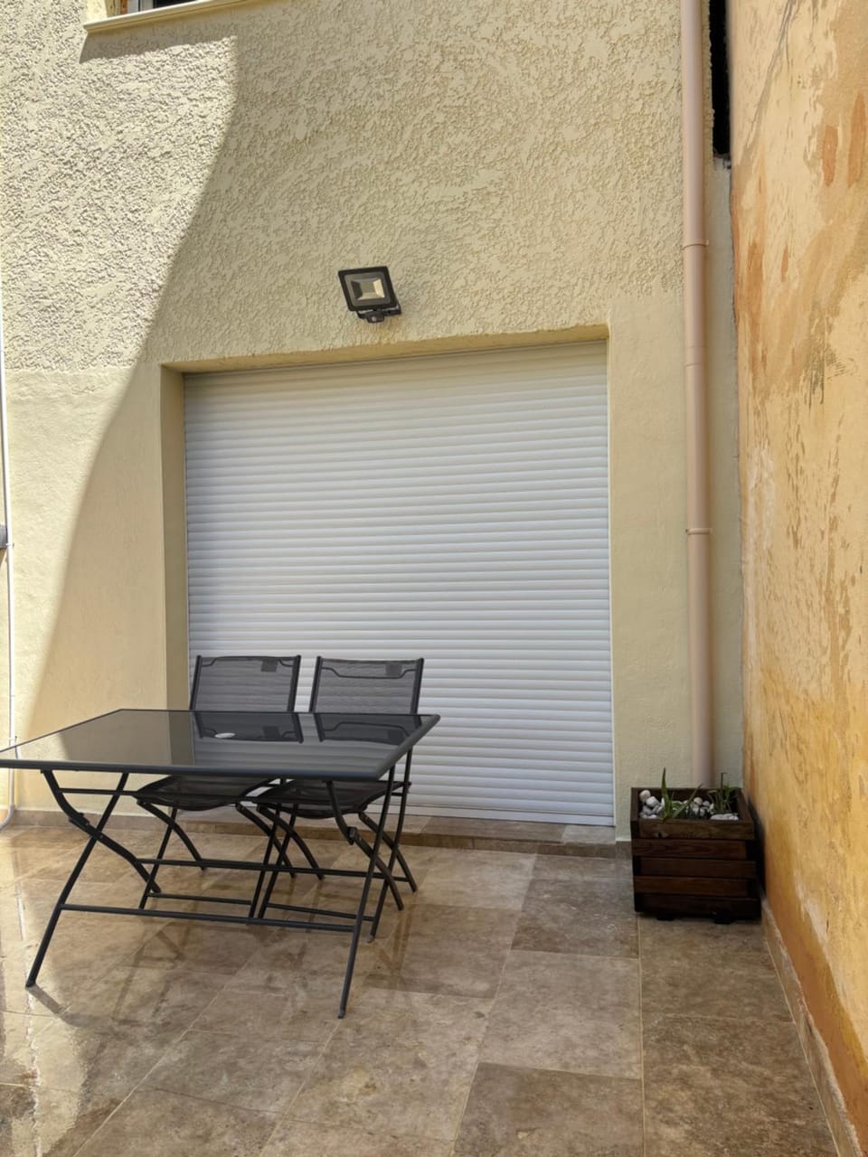 BELLE APPARTEMENT STUDIEUX A 500m DU CENTRE VILLE Apartment in Avignon