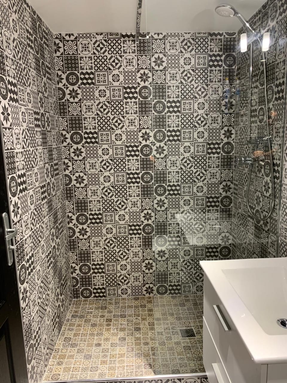 BELLE APPARTEMENT STUDIEUX CENTRE VILLE Apartment in Avignon