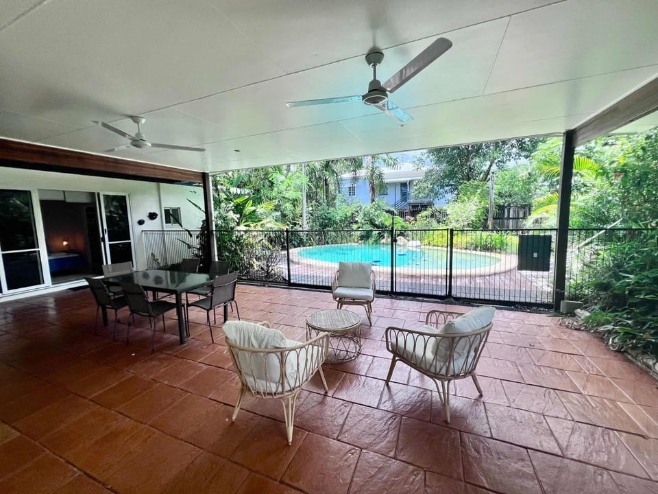 Secret Mission Pet friendly House in Wongaling Beach