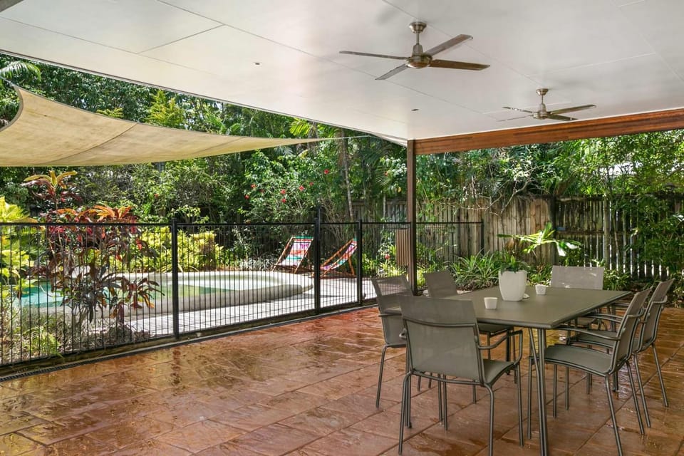 Secret Mission Pet friendly House in Wongaling Beach