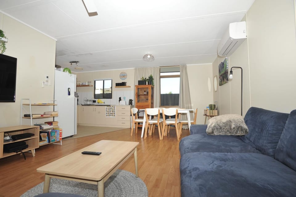 Investigator Beach Breeze Apartments U3 Apartment in Kingscote