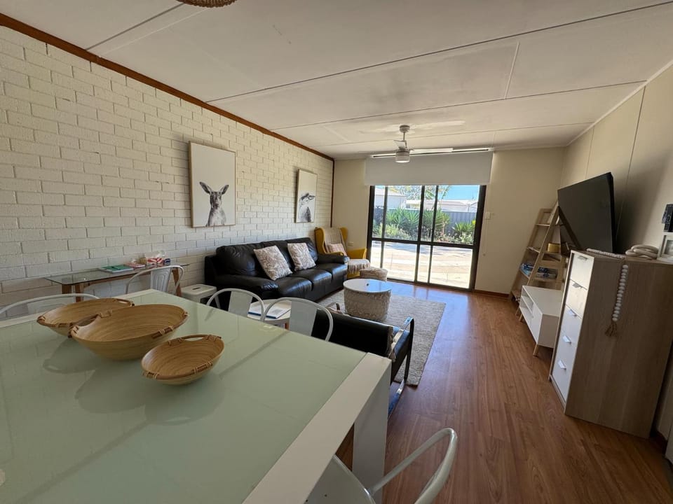 Investigator Beach Breeze Apartments U2 Apartment in Kingscote