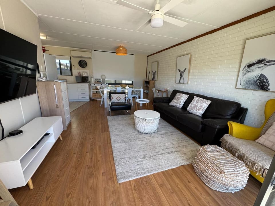 Investigator Beach Breeze Apartments U2 Apartment in Kingscote