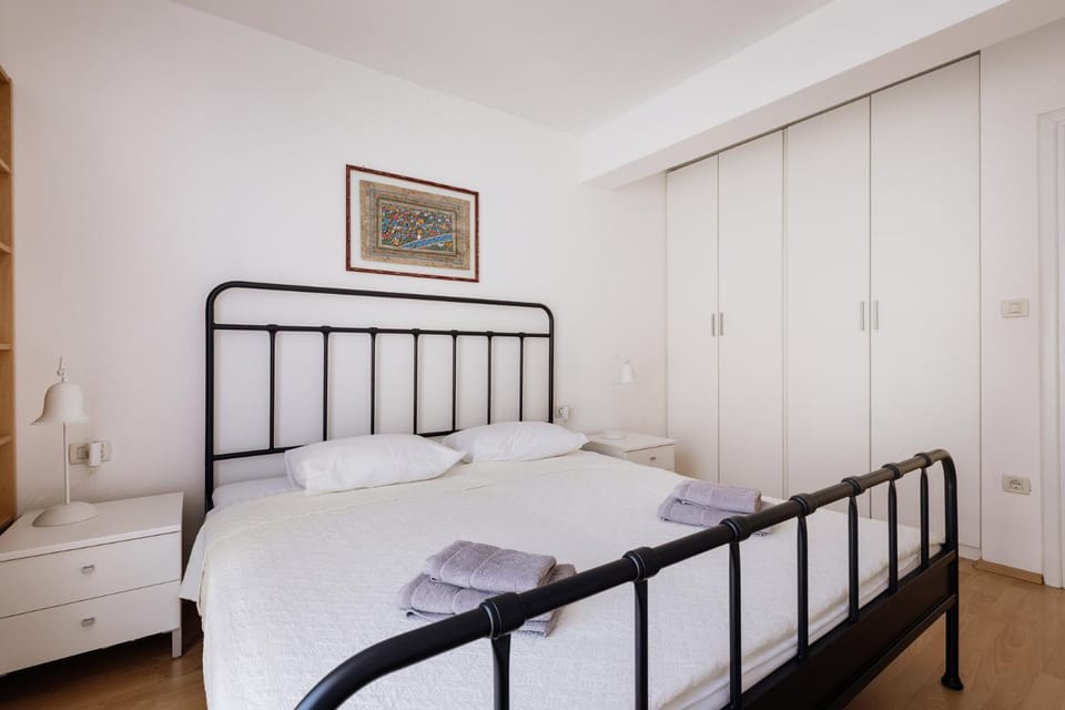 Bed, Bedroom, wardrobe
