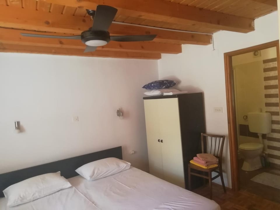 Nice Room - Centar Bed and Breakfast in Cres