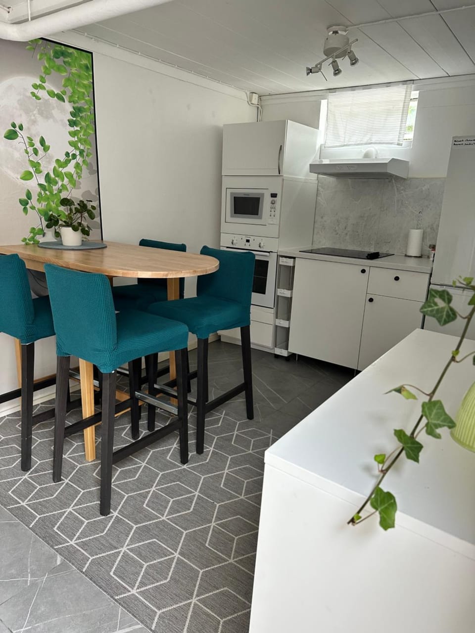 Sval källarlägenhet på natur- och havsnära Stensö Apartment in Kalmar County, Sweden