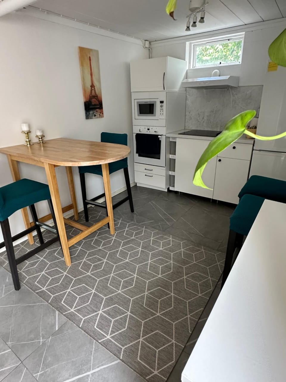 Sval källarlägenhet på natur- och havsnära Stensö Apartment in Kalmar County, Sweden