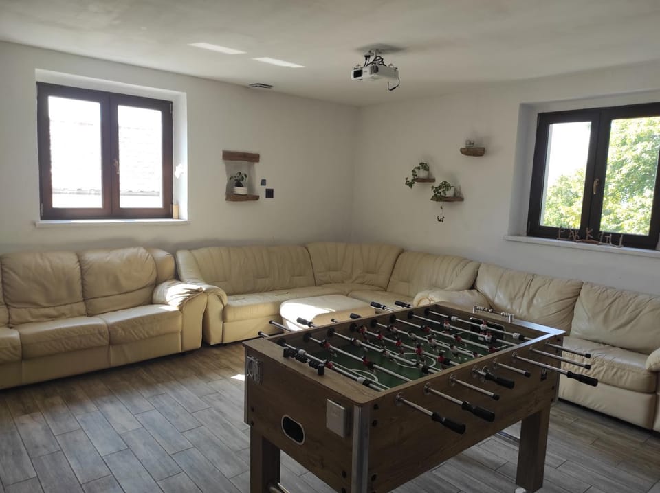 Game Room, Living room, Seating area