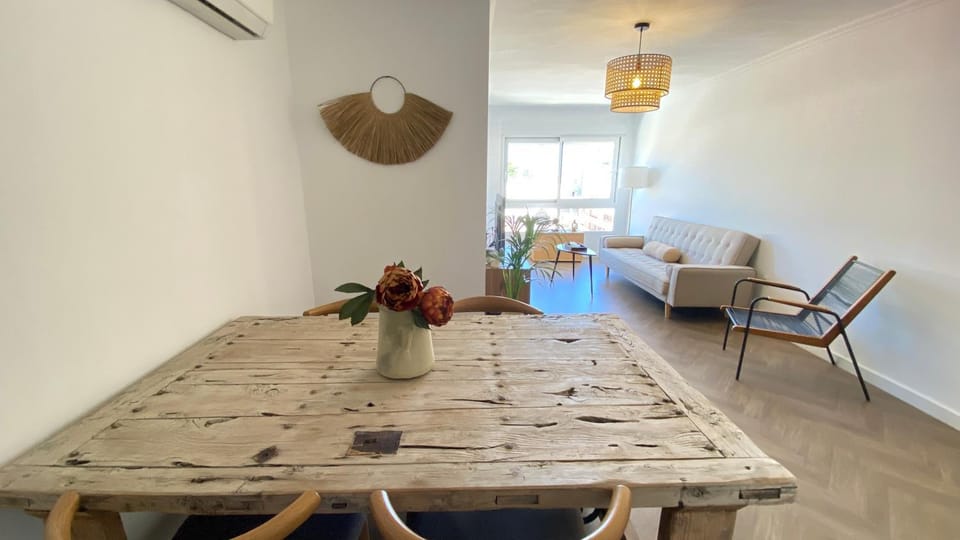 Dining area, air conditioner