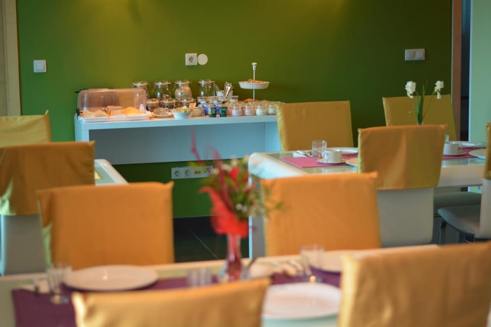 Restaurant/places to eat, Breakfast