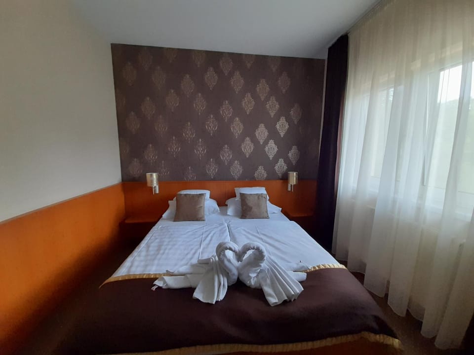 Hotel Platan Hotel in Székesfehérvár