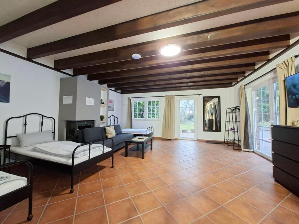 Bed, Living room, Photo of the whole room, Seating area, Bedroom