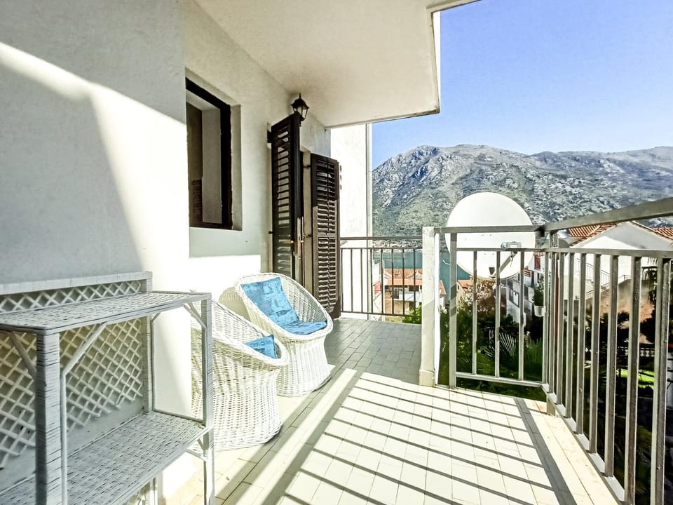 Balcony/Terrace, On site