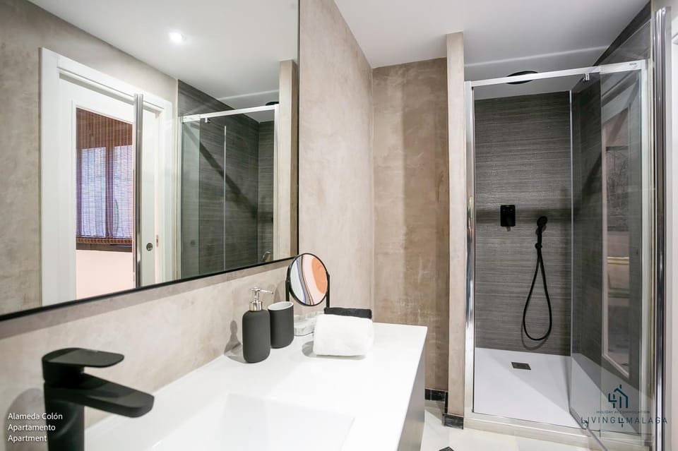 Shower, Bathroom