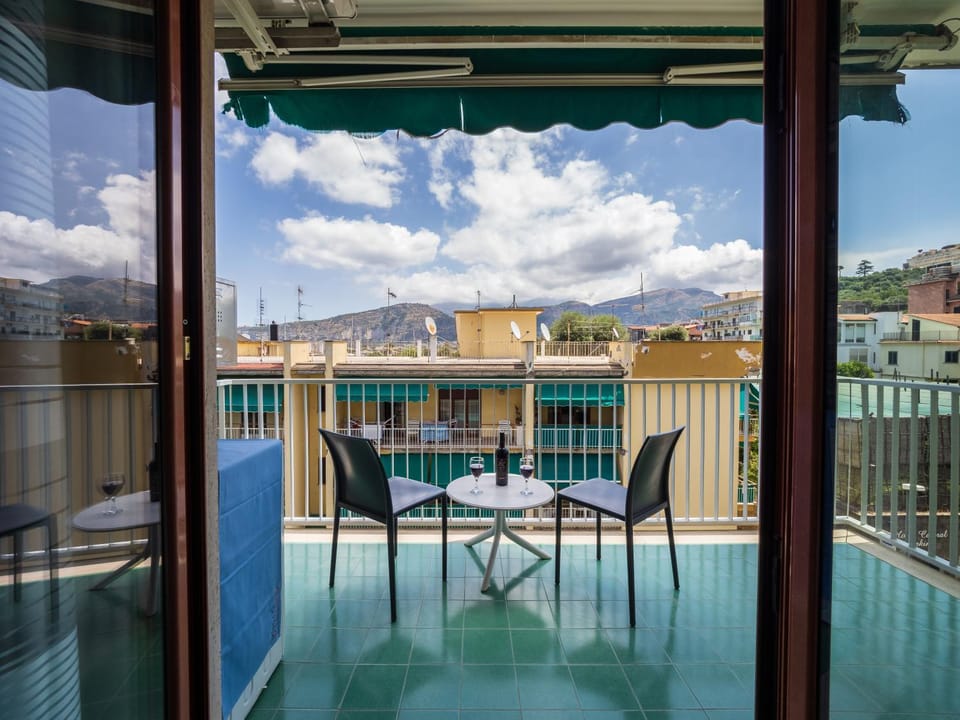 View (from property/room), Balcony/Terrace, Balcony/Terrace, City view