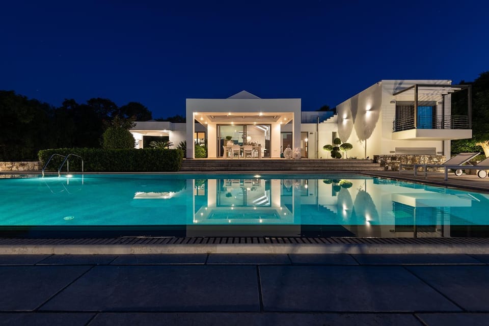 Property building, Swimming pool