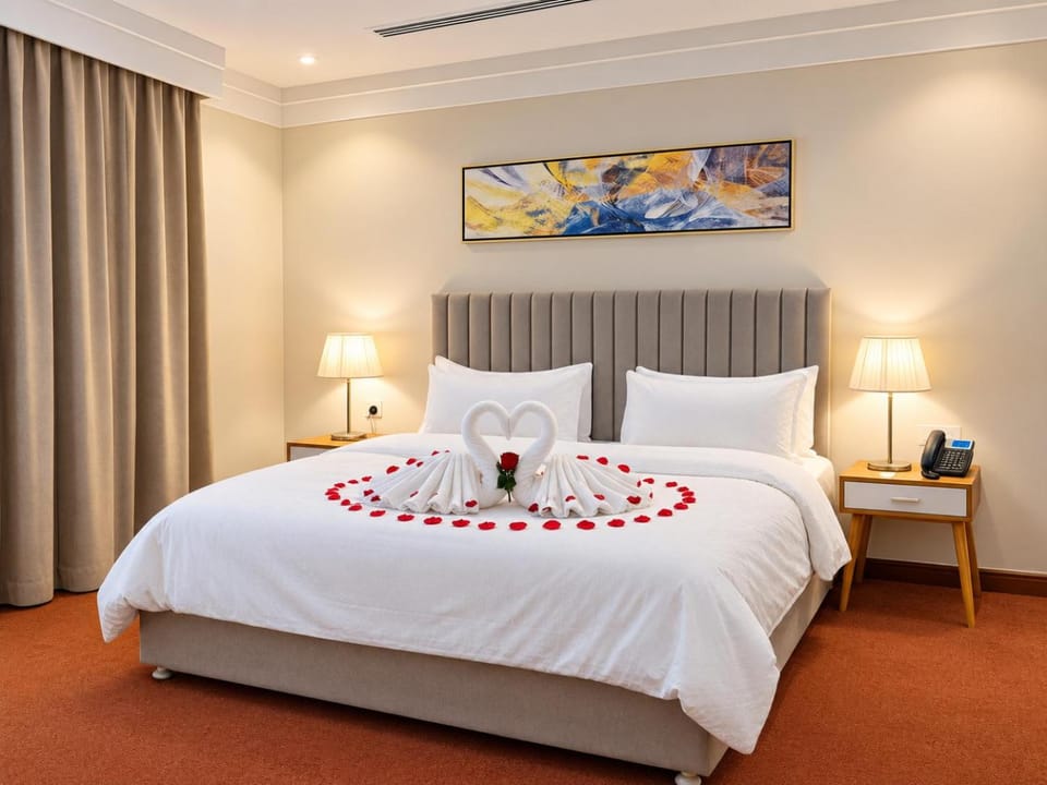 Bed, Seating area