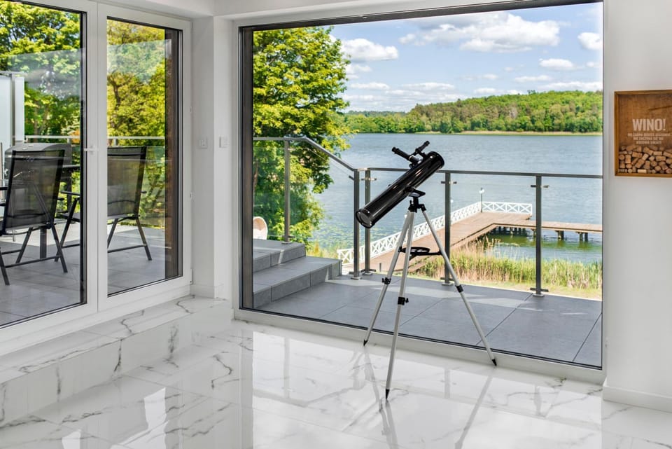 View (from property/room), Balcony/Terrace, Balcony/Terrace, Lake view, Lake view