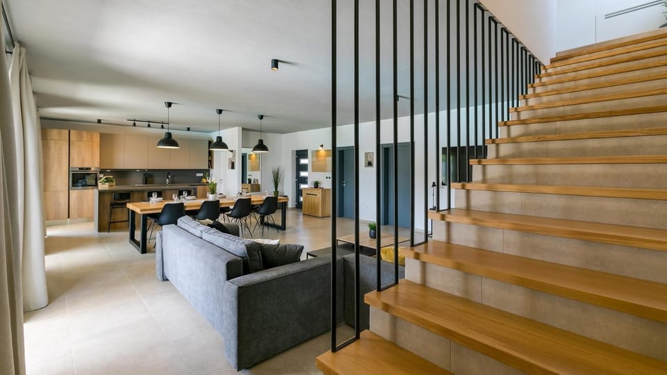 Living room, Seating area, Dining area, air conditioner