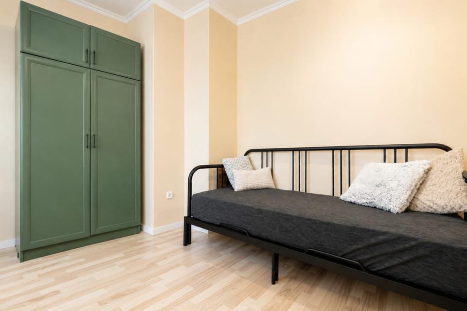 Bed, Bedroom, wardrobe