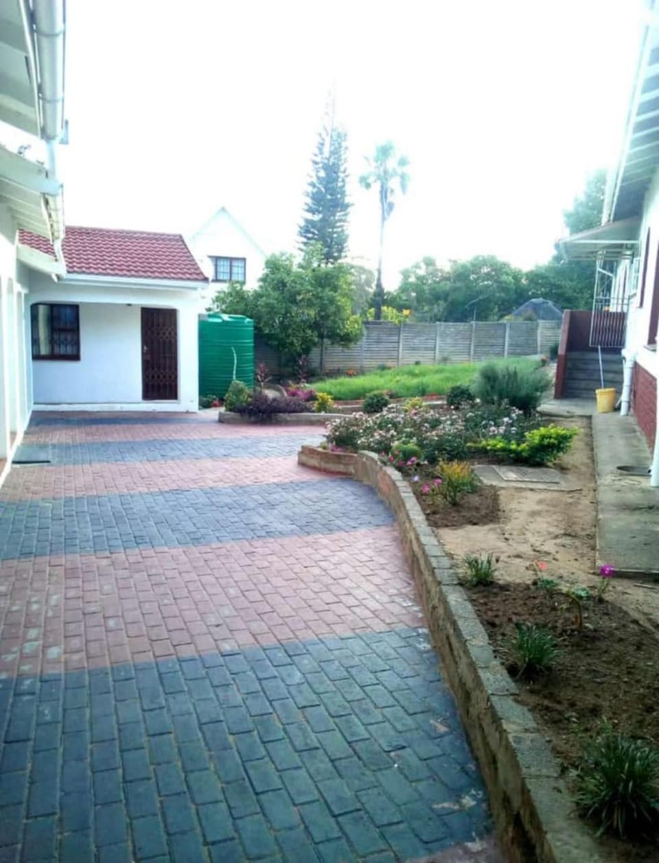 Ezamampondo Guest House Bed and Breakfast in Eastern Cape