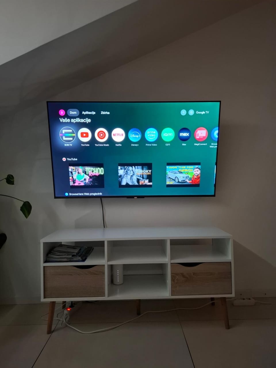 Communal lounge/ TV room, TV and multimedia, Entertainment, Entertainment, internet, internet, internet