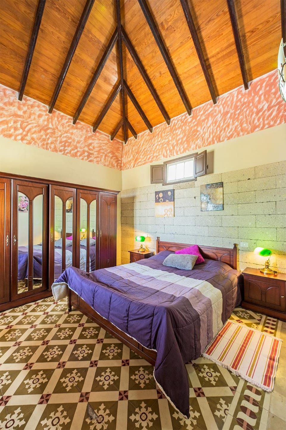 Bed, Decorative detail, Bedroom