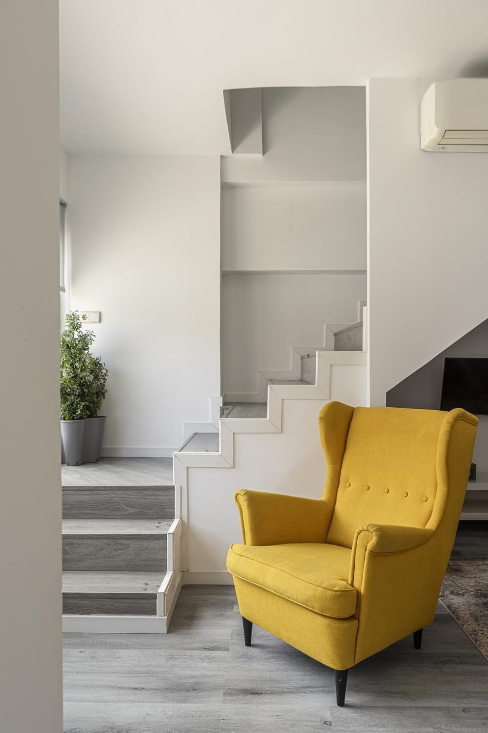 Queens Retiro Apartment in Madrid