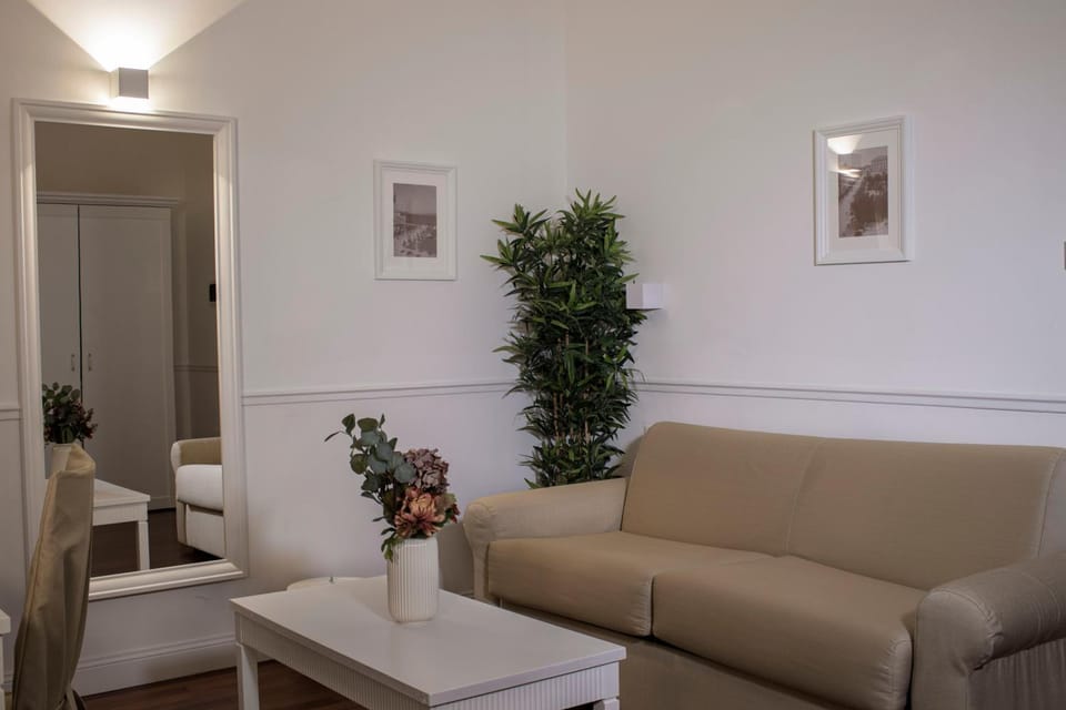 Living room, Bedroom