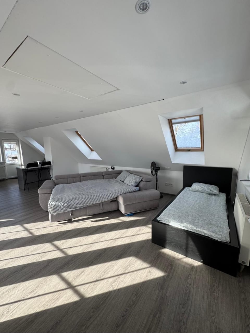 Living room, Bedroom