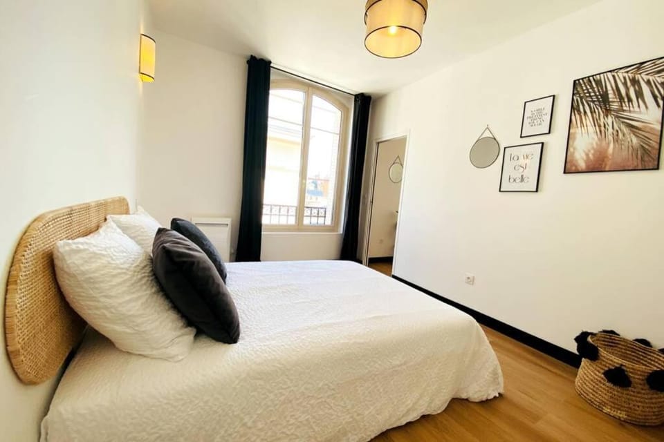 Reims - Place du Forum - Cathédrale Hyper Centre Apartment in Reims