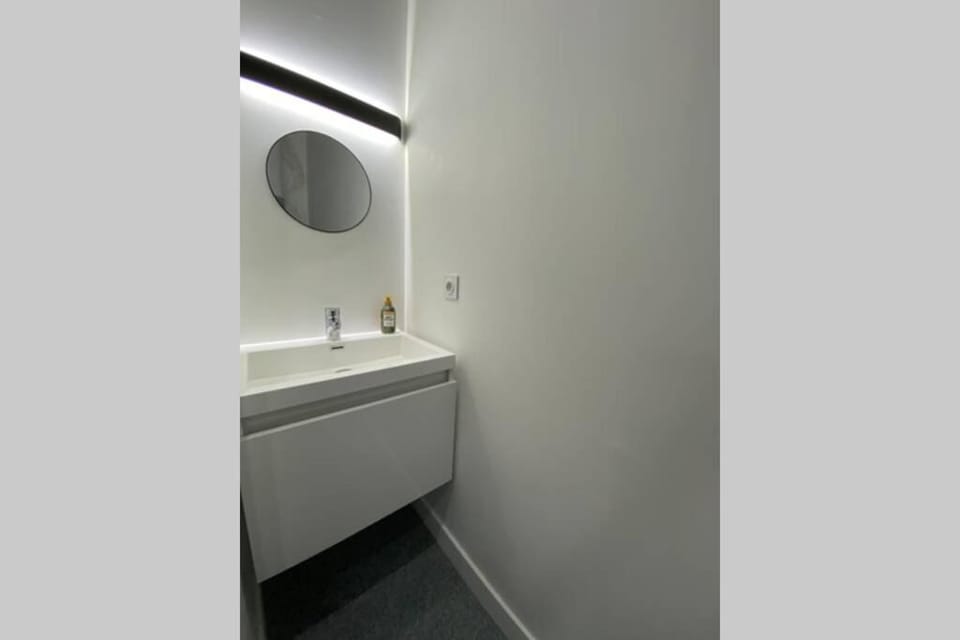 Reims - Place du Forum - Cathédrale Hyper Centre Apartment in Reims