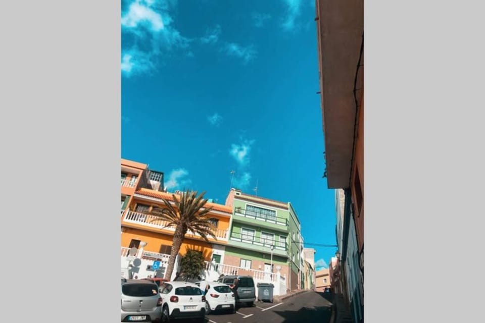 LARGE 90m2 CANARY APARTMENT, NICE VIEW, LOCATION ! Apartment in Canary Islands
