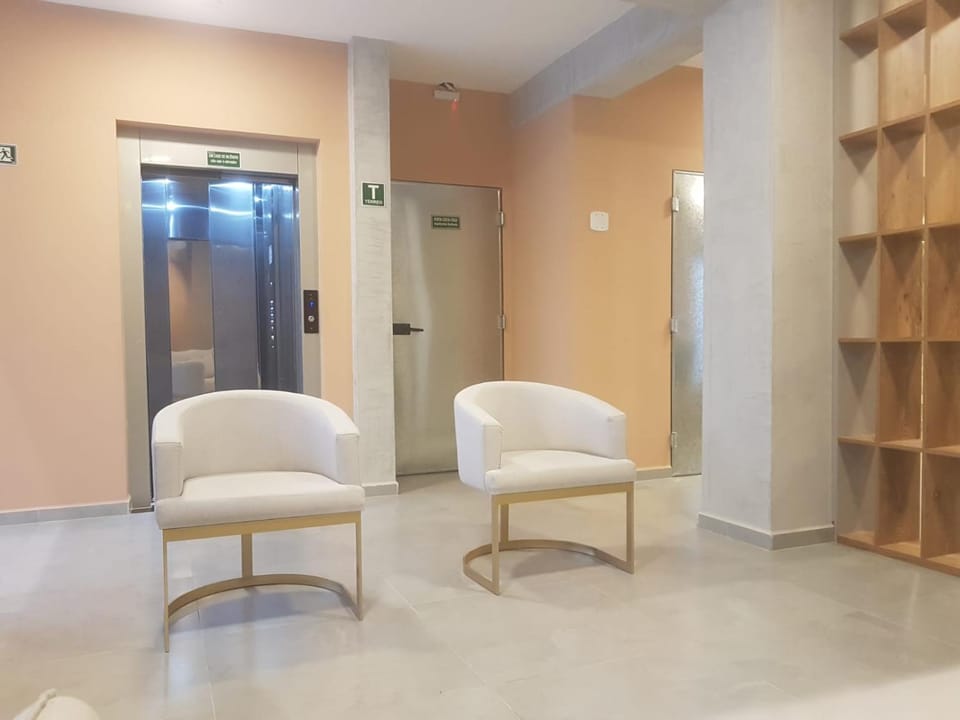 Living room, elevator