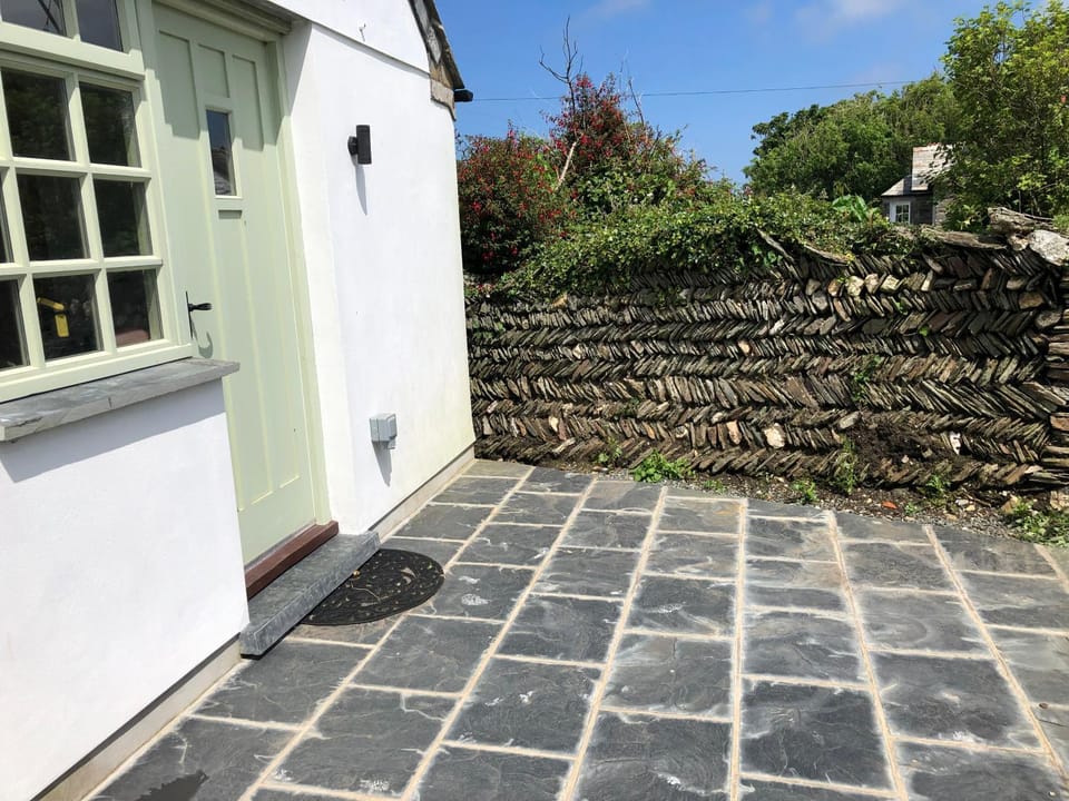 Picture perfect cottage in rural Tintagel House in England