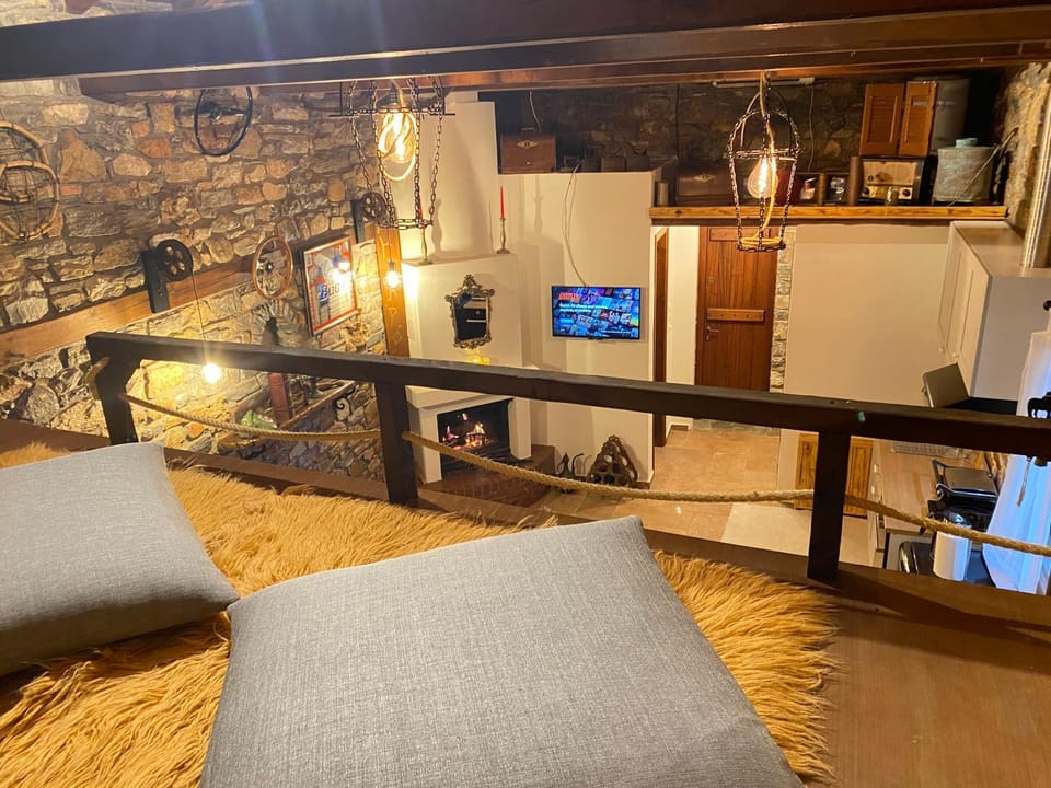 Winter, Living room