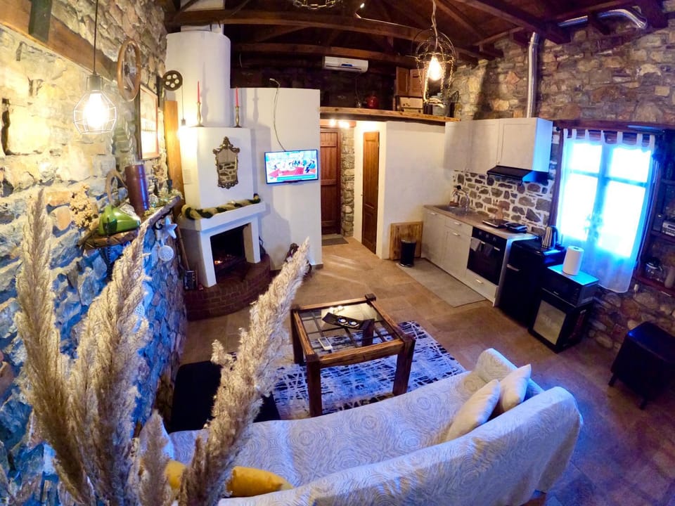 FoRest Loft Apartment in Magnesia Prefecture, Greece
