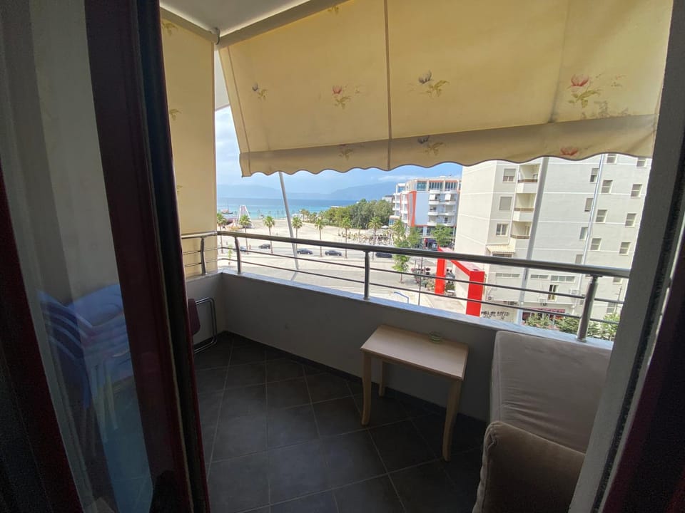 Balcony/Terrace, City view