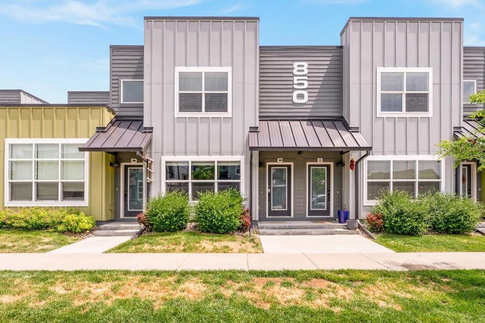 Spectacular Home near Breweries & River District! House in Fort Collins