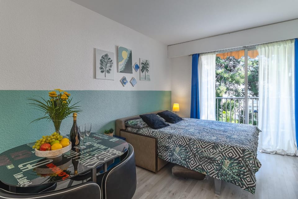 Super Menton Bord Mer Apartment in Menton