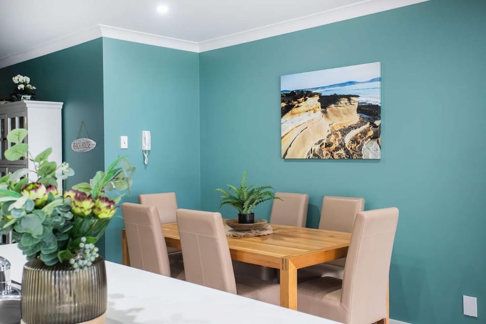 Decorative detail, Dining area