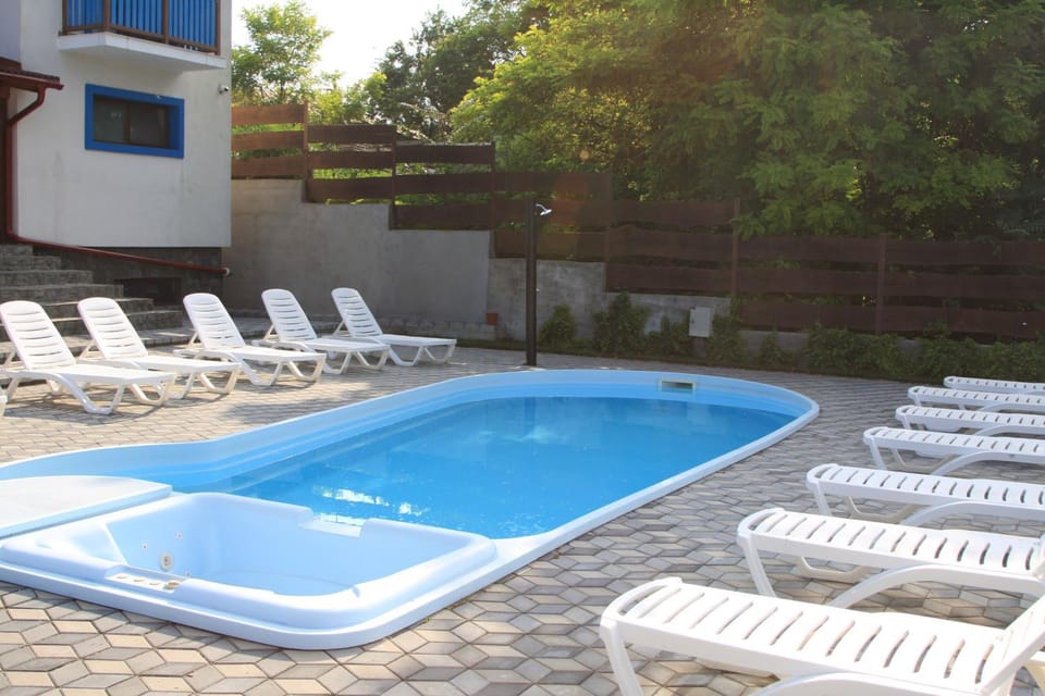 Property building, Swimming pool