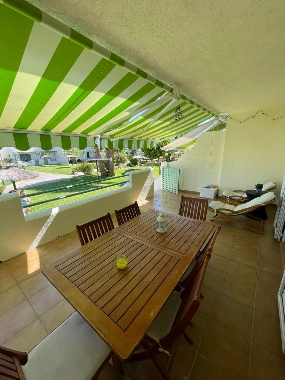 Casa adosada con porche, piscina y pista de pádel, junto al campo de golf Apartment in Costa de la Luz