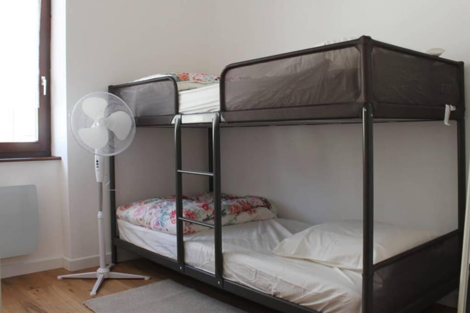 Nod off in Neudorf! Cozy 2 beds near the tram Apartment in Strasbourg