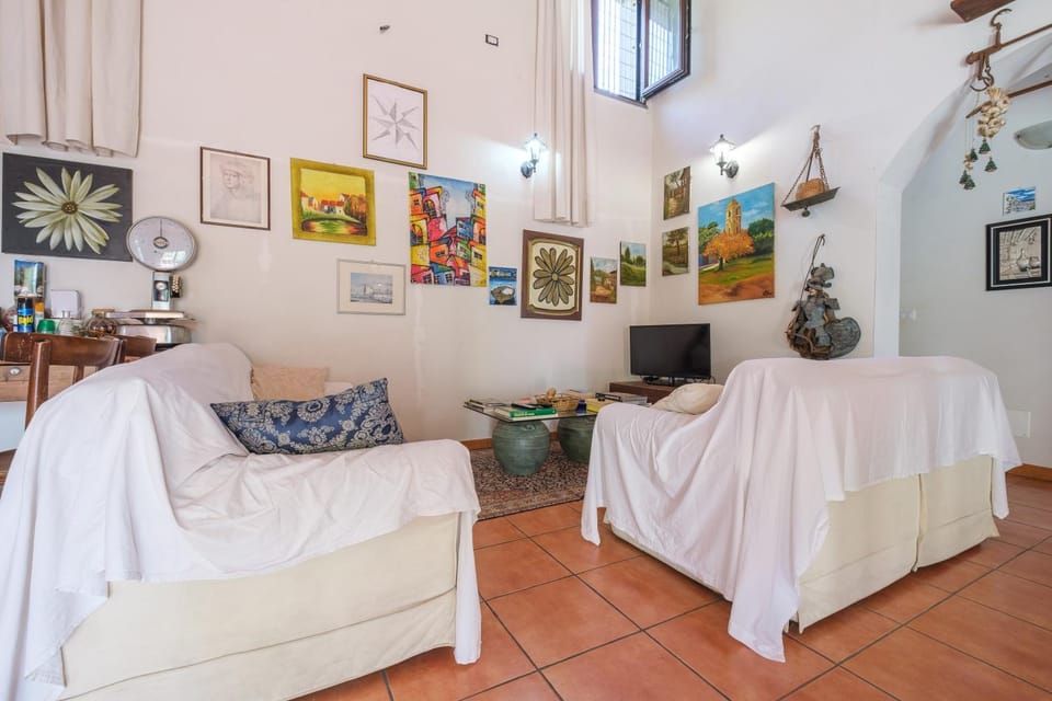 Living room, Bedroom