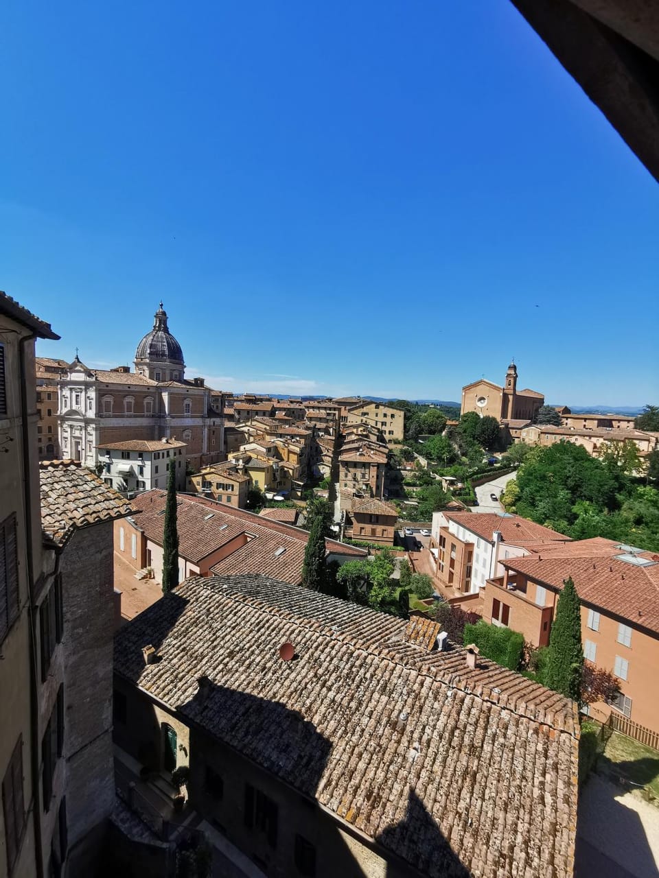 Nearby landmark, Day, Neighbourhood, Natural landscape, City view, Landmark view