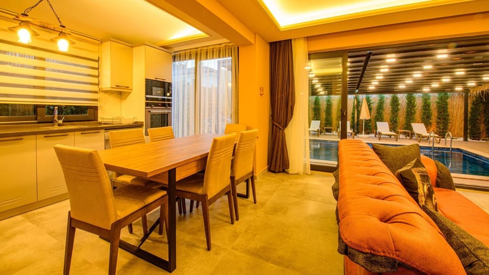 Söğüt 1 - 4 Bedroom with jacuzzi in Fethiye Villa in Fethiye